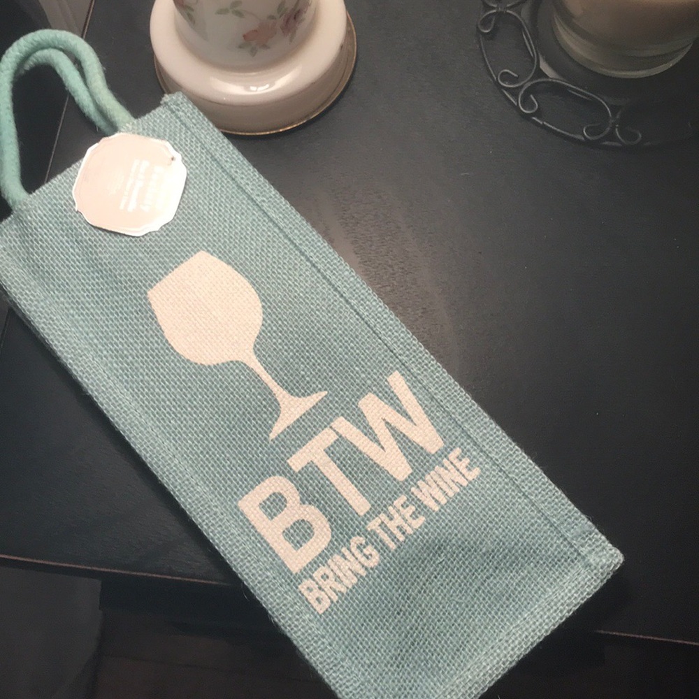 Wine gift bag . 🥂🍷🥂🍾🍽 ..... celebrate 🎉